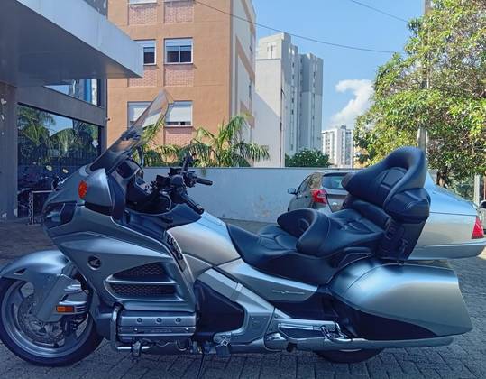 HONDA GL 1800 GOLD WING 
